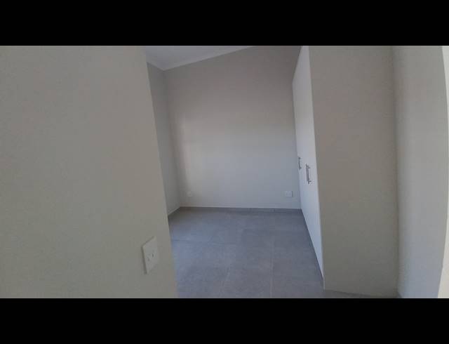 2 BEDROOM HOUSE FOR SALE IN LAMPIESBAAI